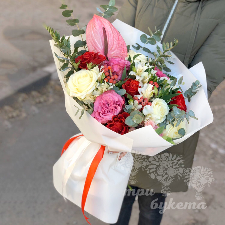 Букет «Яркий гранат»