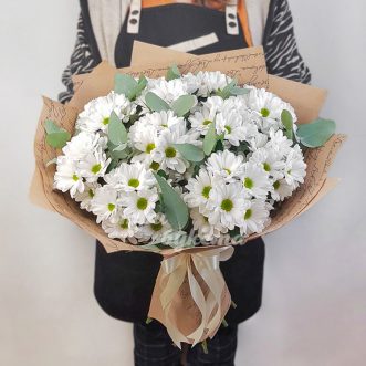 Букет из 11 белых куст. хризантем